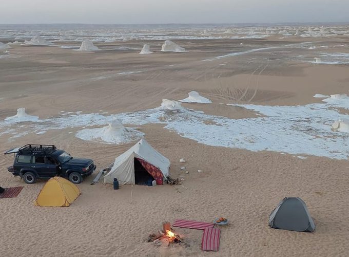 2 Days White Desert and Bahariya Oasis Tour