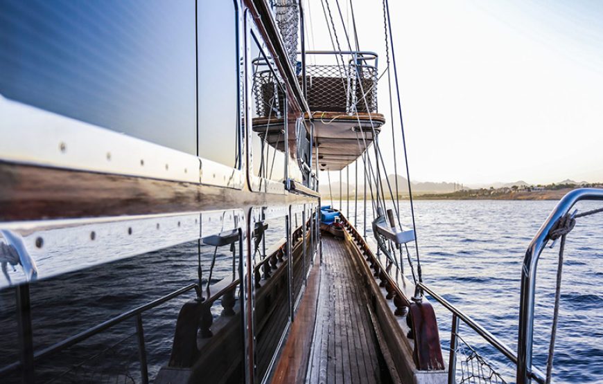 Dinner Cruise By Boat In Sharm El Sheikh