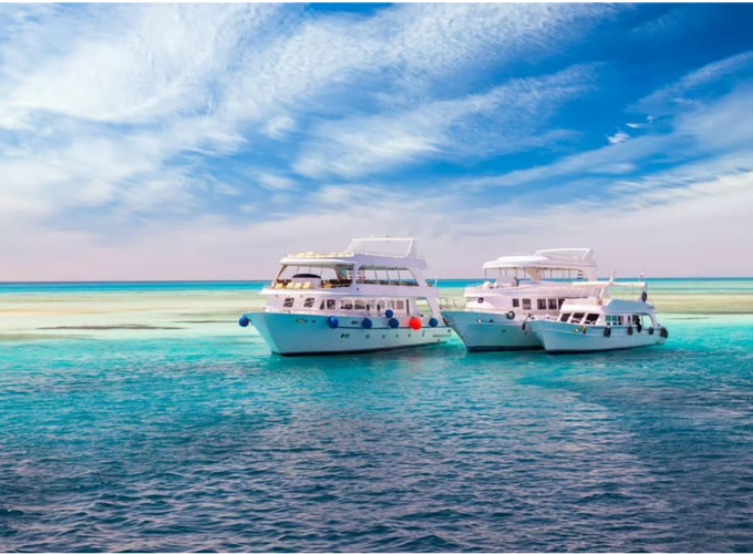 Hurghada: Luxury Private Yacht with Optional Lunch & Drinks